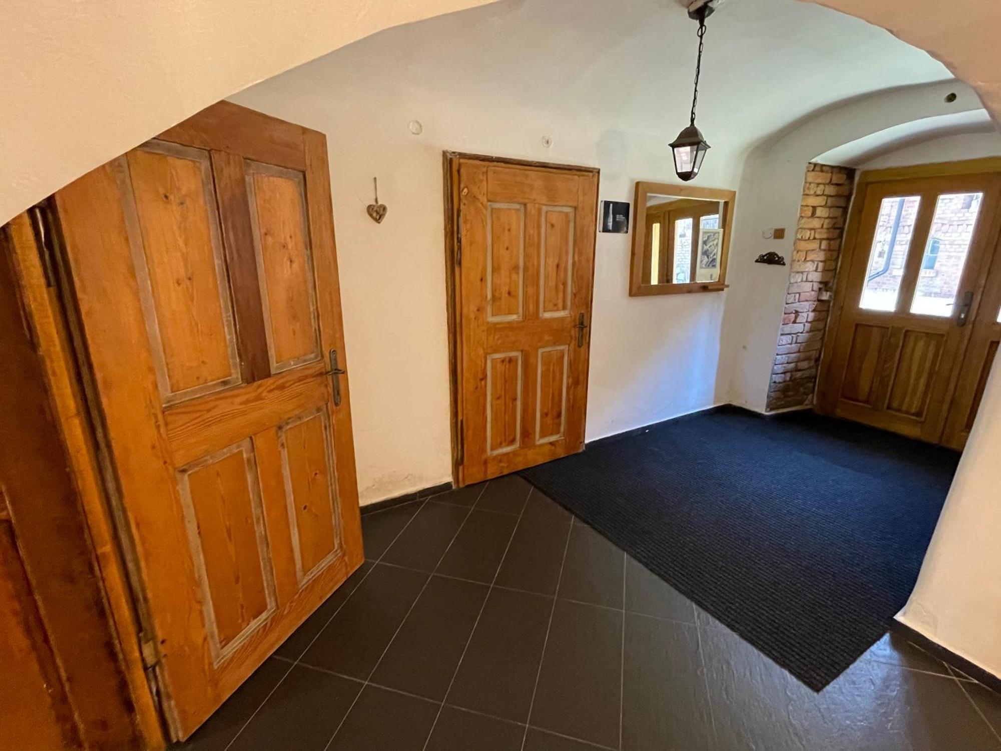 Wintermill Apartment