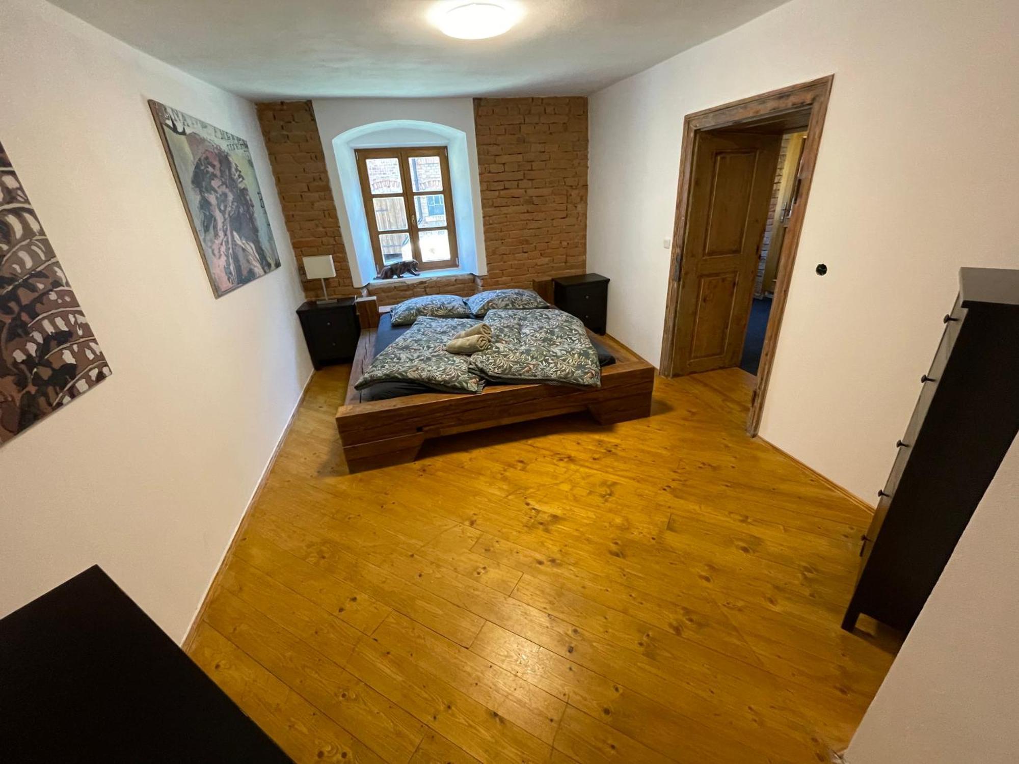 Wintermill Apartment *