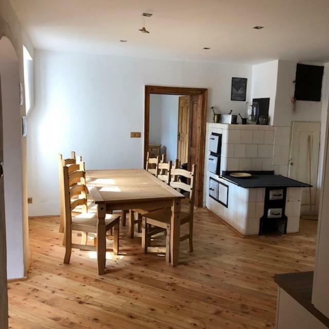 Wintermill Apartment